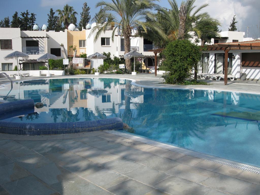 Paphos Gardens Apartment Buitenkant foto