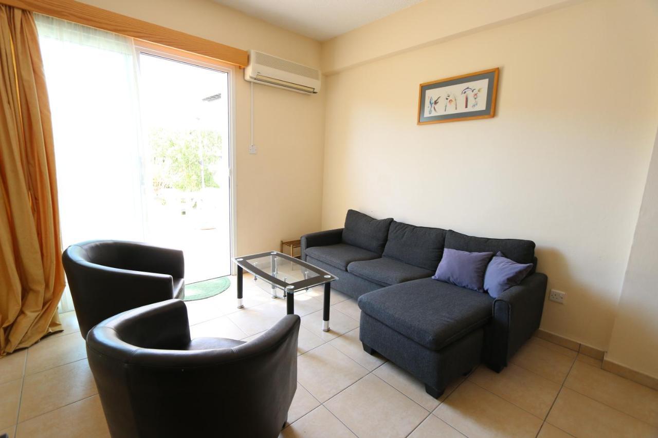 Paphos Gardens Apartment Buitenkant foto